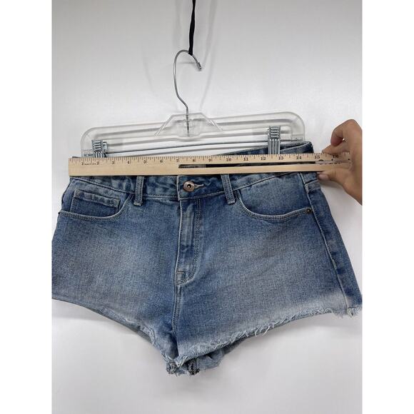 Forever 21 Jean Shorts Womens Sz 27 Cutoffs Blue Denim Cotton Light Wash Frayed - Picture 6 of 8